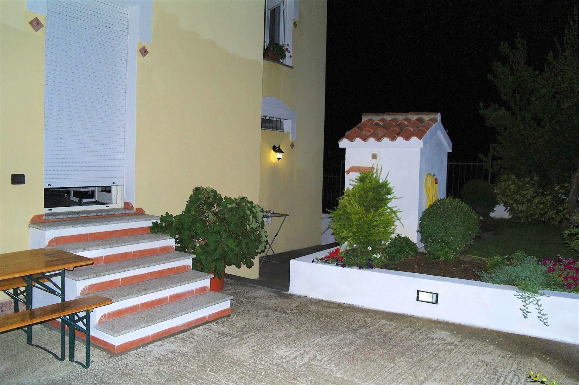 B&B Oliena Ngoại thất bức ảnh