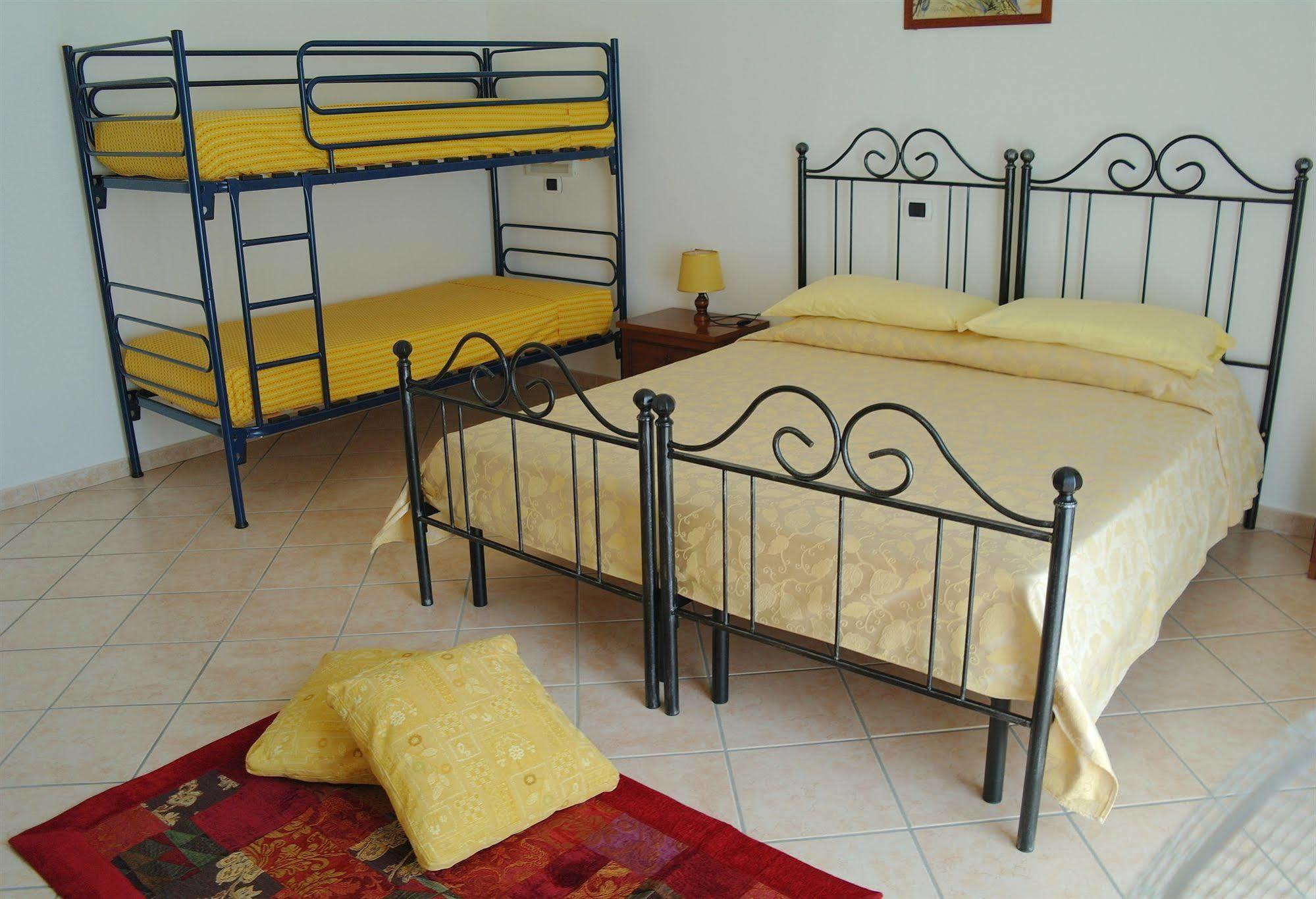 B&B Oliena Ngoại thất bức ảnh