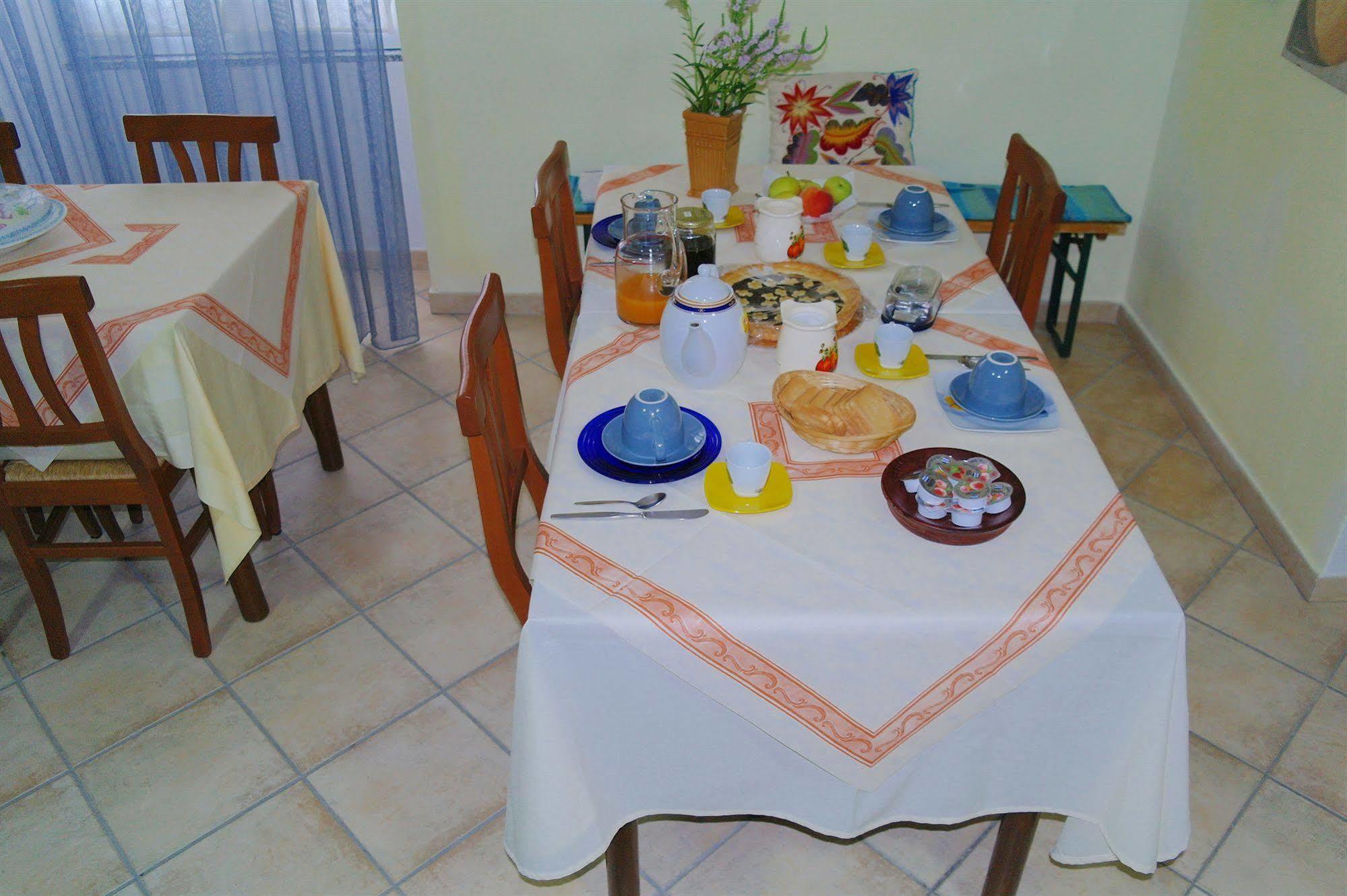 B&B Oliena Ngoại thất bức ảnh